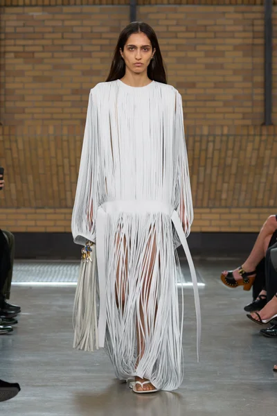 Look 34